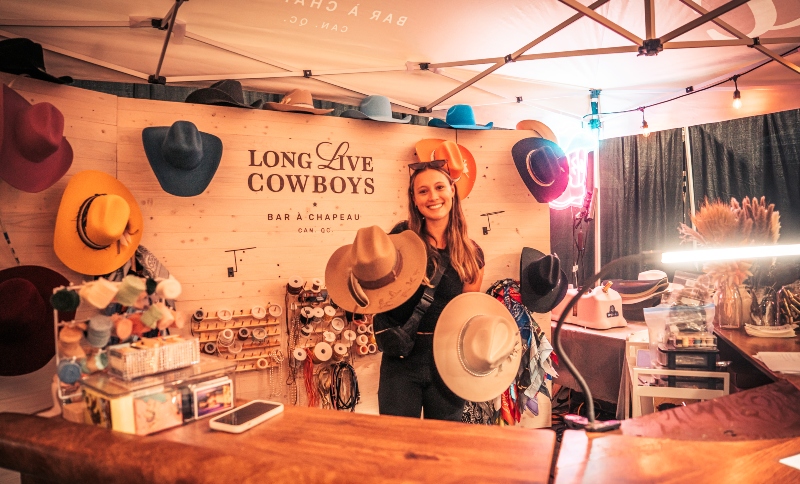 saloon 2 (2)-fcl2024